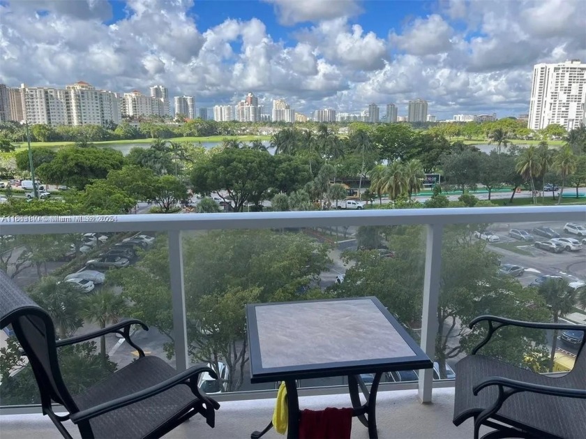 with great views overlooking golf and lake. Close to Aventura - Beach Condo for sale in Aventura, Florida on Beachhouse.com
