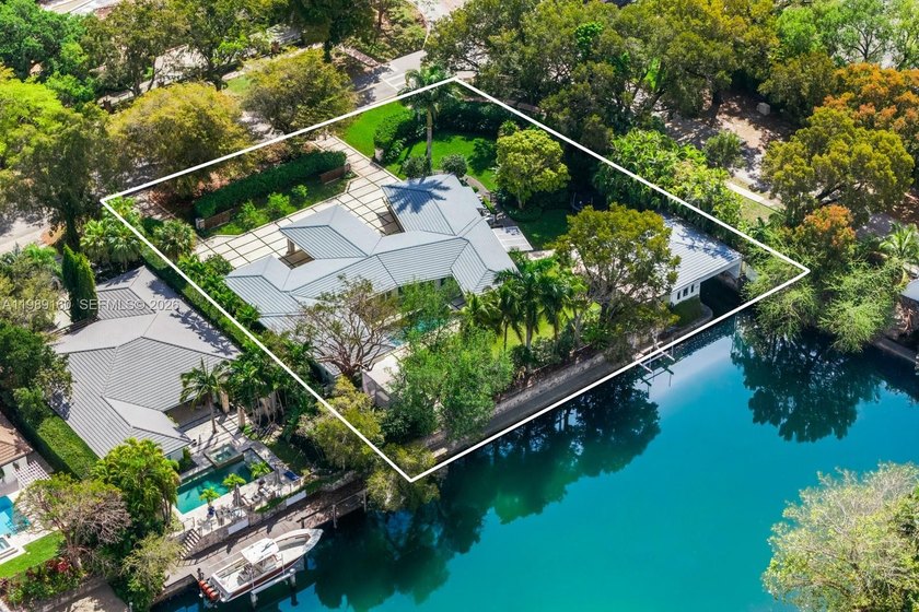 One of only 27 homes with a true covered boathouse along the - Beach Home for sale in Coral Gables, Florida on Beachhouse.com