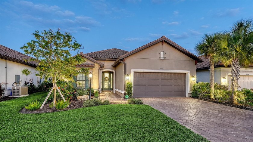 Welcome to luxury living in the sought-after Esplanade at The - Beach Home for sale in Bradenton, Florida on Beachhouse.com