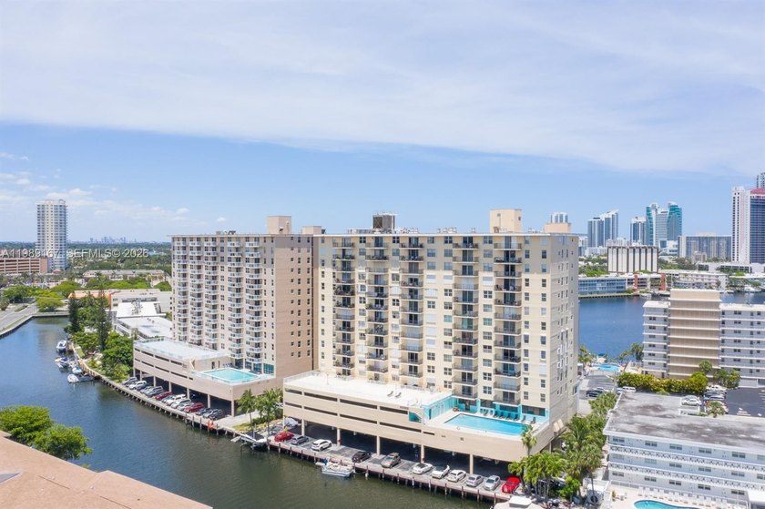 HANDYMAN SPECIAL--priced to sell quickly! Renovate to your taste - Beach Condo for sale in Hallandale Beach, Florida on Beachhouse.com