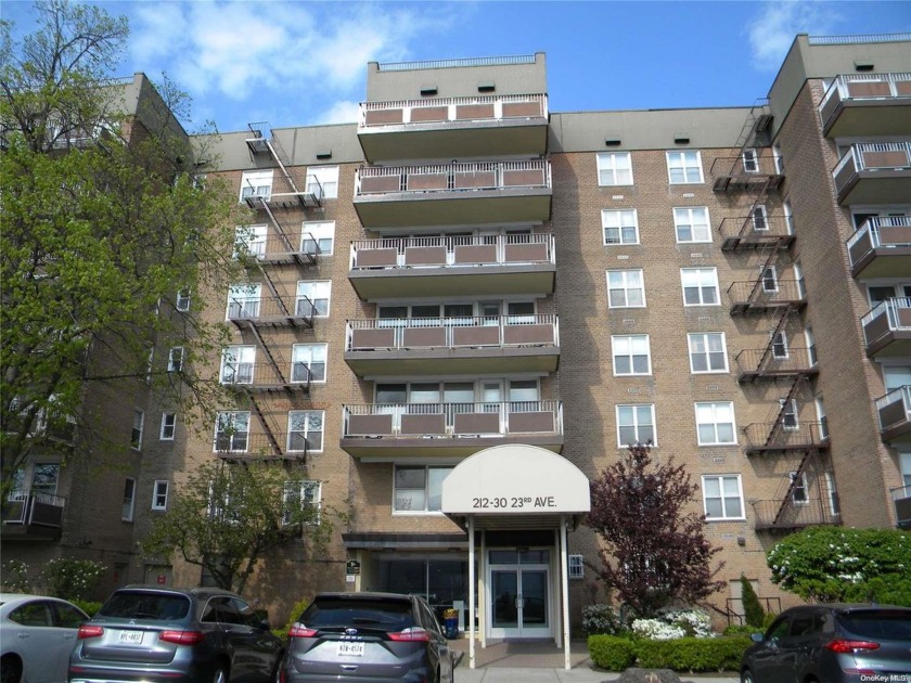 Sun filled 6th Floor apt (Top Floor). Spacious 2 bedroom corner - Beach Home for sale in Bayside, New York on Beachhouse.com