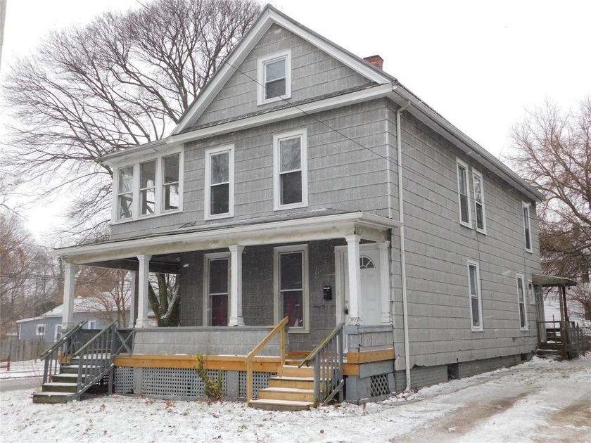 Perfect opportunity to own this 2-unit investment property in - Beach Condo for sale in Erie, Pennsylvania on Beachhouse.com