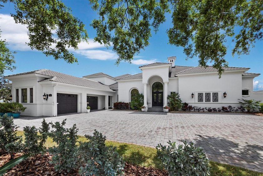 Set along the 11th green within the private, guard-gated - Beach Home for sale in Sarasota, Florida on Beachhouse.com