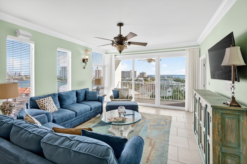 WOW - CHECK THIS OUT! Top-floor penthouse 2BR/2BA in the newly - Beach Condo for sale in Destin, Florida on Beachhouse.com