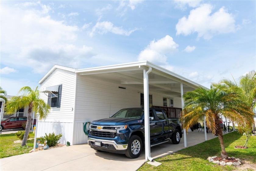 Welcome to Windmill Village, a premier 55+ gated community! This - Beach Home for sale in Punta Gorda, Florida on Beachhouse.com