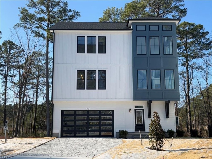 NEW Home TO BE BUILT. Select your custom finish at Showroom with - Beach Home for sale in Chesapeake, Virginia on Beachhouse.com