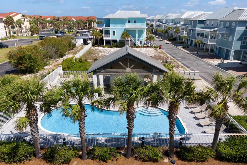 Welcome to 1422 Seaside Circle 'Casa Bella.'This stunning - Beach Home for sale in Navarre, Florida on Beachhouse.com
