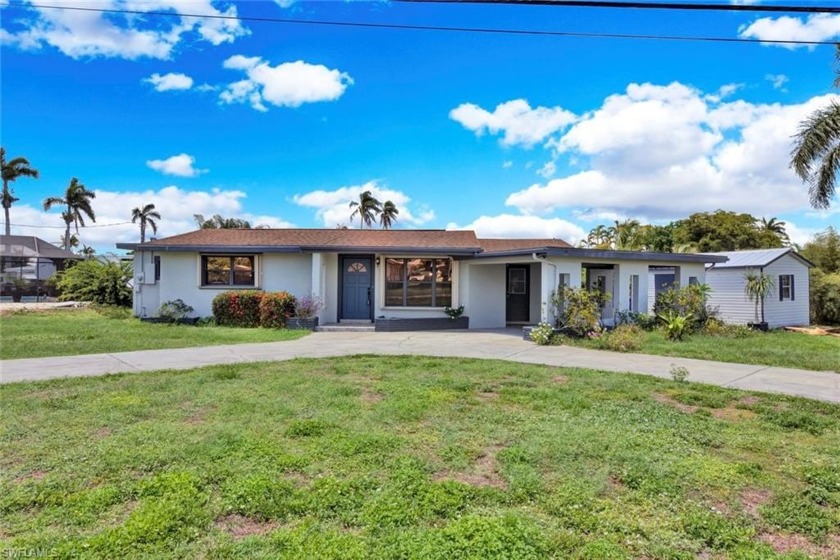 Amazing house right on the water and near everything.  This - Beach Home for sale in Fort Myers, Florida on Beachhouse.com