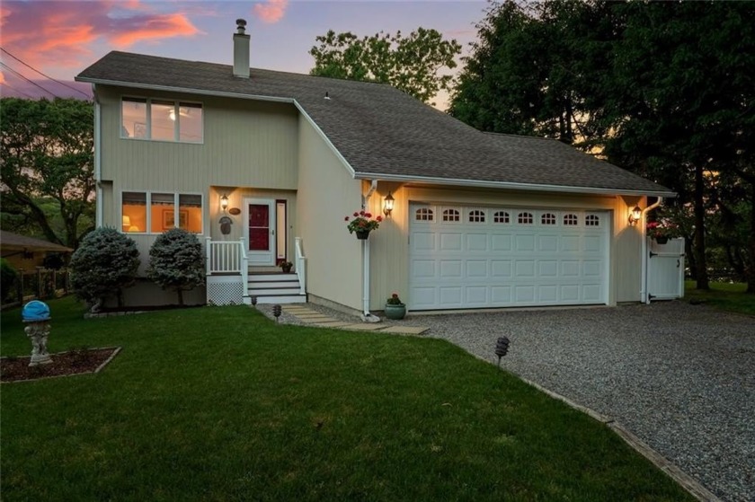 Sought-After Narrow River Location - No Flood Insurance!
 - Beach Home for sale in Narragansett, Rhode Island on Beachhouse.com