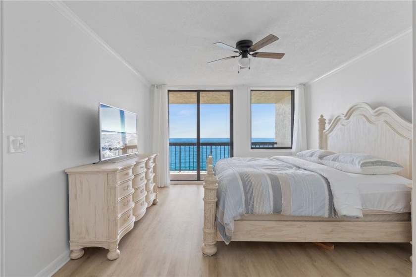 This beautifully appointed 2-bedroom, 2-bath condo offers - Beach Condo for sale in Hutchinson Island, Florida on Beachhouse.com