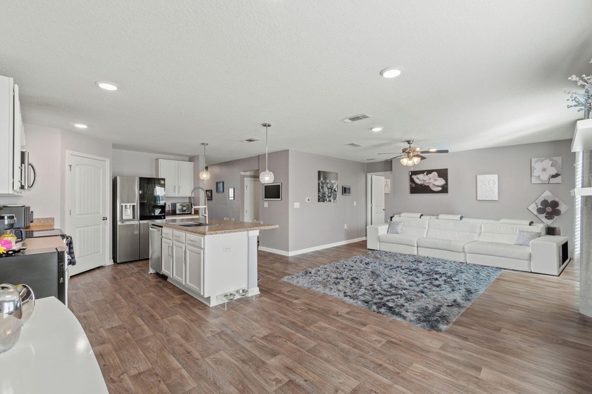 Assumable 3.5% VA This home has plenty of space! Starting with a - Beach Home for sale in Milton, Florida on Beachhouse.com