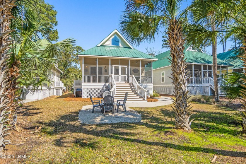 Welcome to 19 Davis Love, one of the largest Davis Love Cottage - Beach Home for sale in Fripp Island, South Carolina on Beachhouse.com