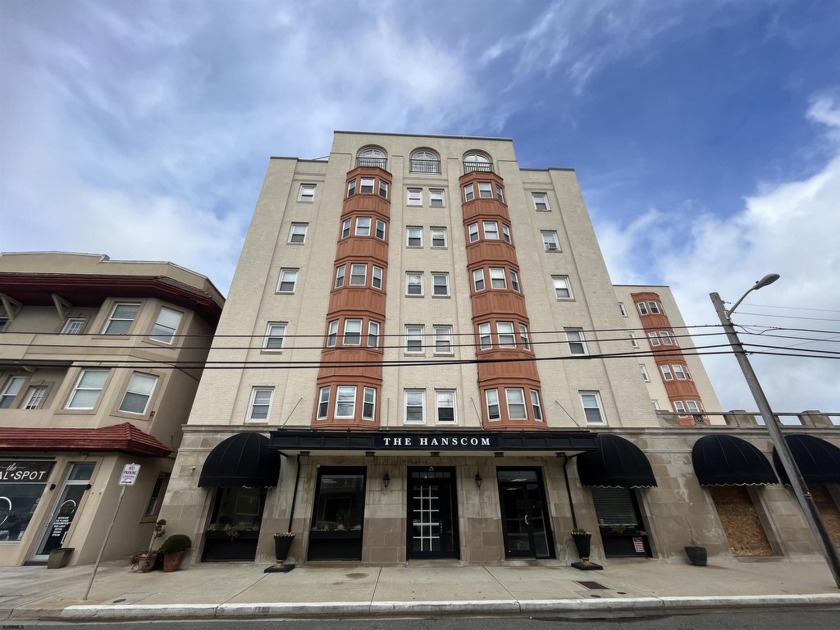 Beautifully updated beach block efficiency condo located steps - Beach Condo for sale in Ocean City, New Jersey on Beachhouse.com