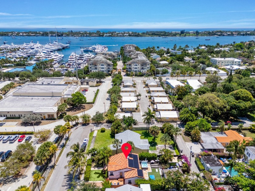 This beautifully renovated 4BD/3BA home with a detached guest - Beach Home for sale in West Palm Beach, Florida on Beachhouse.com