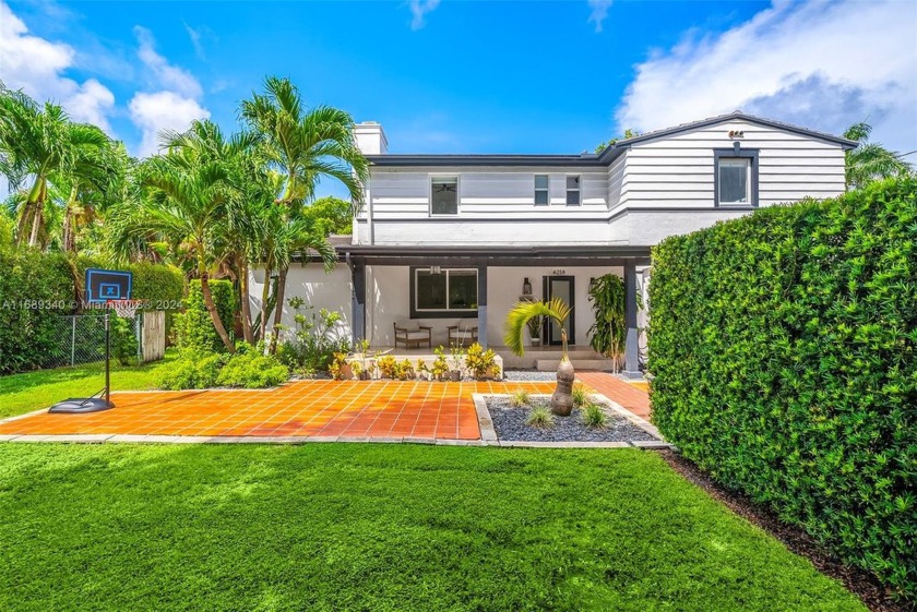 Welcome to 4258 N Michigan, a 4br/5ba historic charmer nestled - Beach Home for sale in Miami Beach, Florida on Beachhouse.com