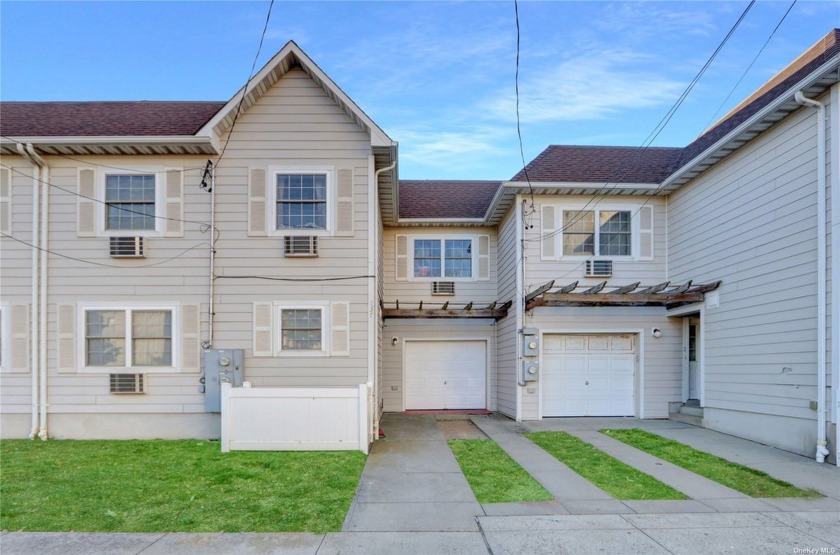 Welcome To Your Coastal Oasis! This Updated 3-Bedroom - Beach Townhome/Townhouse for sale in Arverne, New York on Beachhouse.com