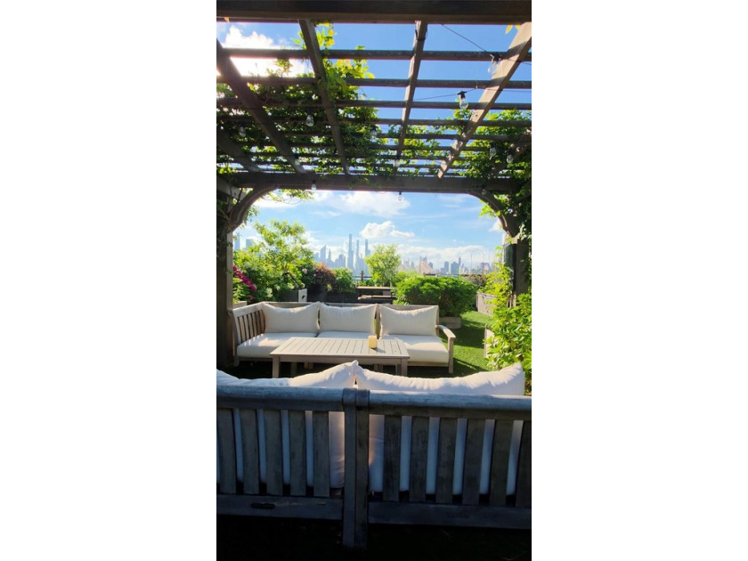 RARE TAX ABATEMENT UNTIL JUNE 2032! PRIVATE 1,332 SF ROOF DECK - Beach Condo for sale in Long Island City, New York on Beachhouse.com