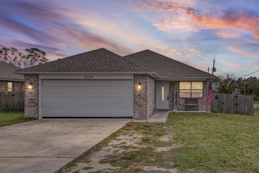 Welcome to this desirable 3 bedroom, 2 bathroom ranch home - Beach Home for sale in Navarre, Florida on Beachhouse.com