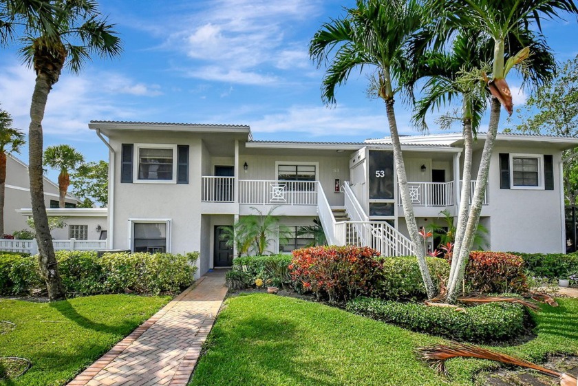 Come and make  this lovely 2 bedroom 2 bath condo your home. It - Beach Condo for sale in Boynton Beach, Florida on Beachhouse.com