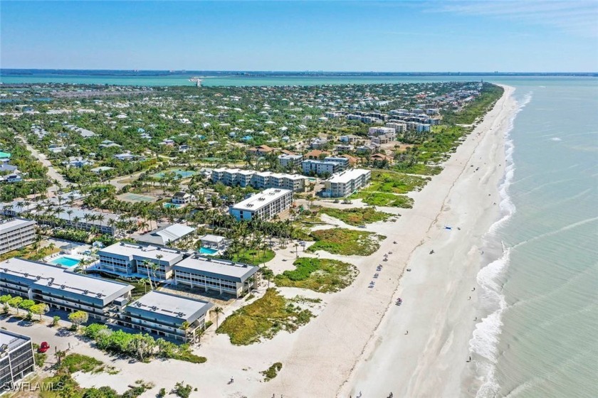 Beautifully renovated 2 bedroom, 2 bath condo with fantastic - Beach Condo for sale in Sanibel, Florida on Beachhouse.com