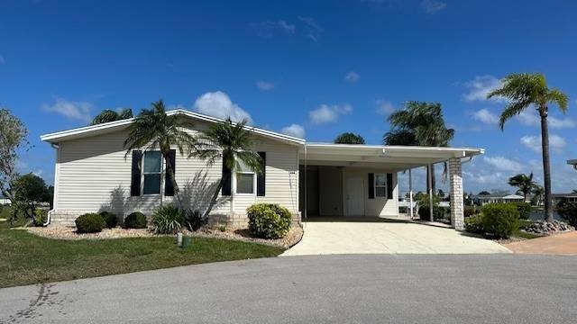 Step into easy Florida living with this beautifully updated - Beach Home for sale in Punta Gorda, Florida on Beachhouse.com
