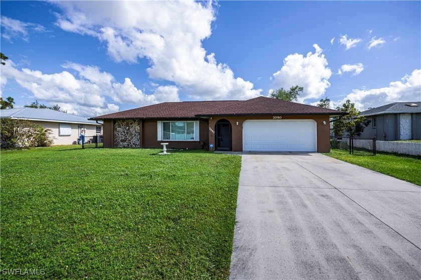 Don't miss out on this beautiful home.  It has a 2 car garage - Beach Home for sale in Port Charlotte, Florida on Beachhouse.com