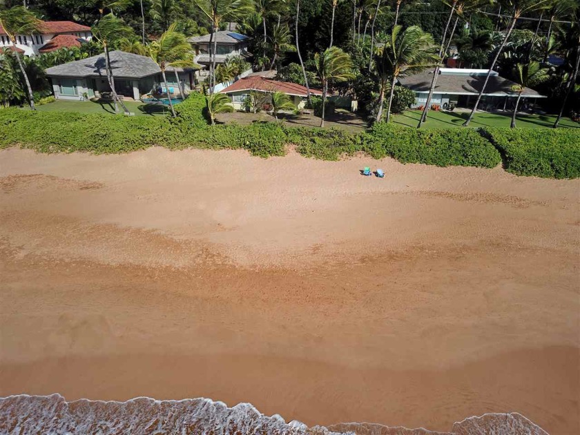 A rare opportunity is now available on Maui's South Shore and - Beach Home for sale in Kihei, Hawaii on Beachhouse.com