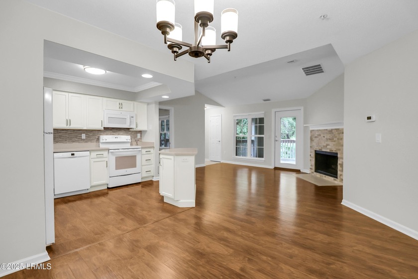 Highly Motivated Sellers, Turnkey & Ready to Go! Welcome to your - Beach Condo for sale in Hilton Head Island, South Carolina on Beachhouse.com