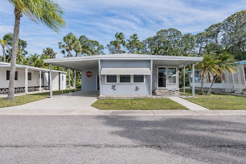 Completely remodeled 2BR/2BA home backing to Cedar Creek-- and - Beach Home for sale in Dunedin, Florida on Beachhouse.com