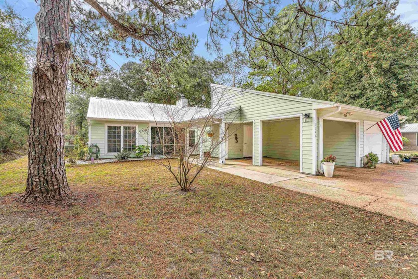 Welcome to Oyster Bay Village, a sought-after 55+ community - Beach Home for sale in Gulf Shores, Alabama on Beachhouse.com