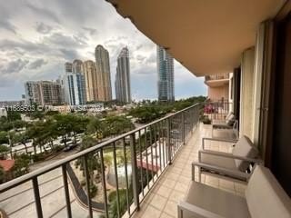 This unit has it all: spacious split floor plan, two bedrooms - Beach Condo for sale in Sunny Isles Beach, Florida on Beachhouse.com