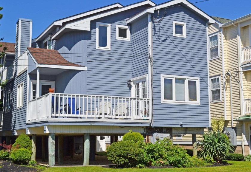 MUST SEE!!!! STUNNING 3 bed 2 bath condo in Margate's most - Beach Condo for sale in Margate, New Jersey on Beachhouse.com