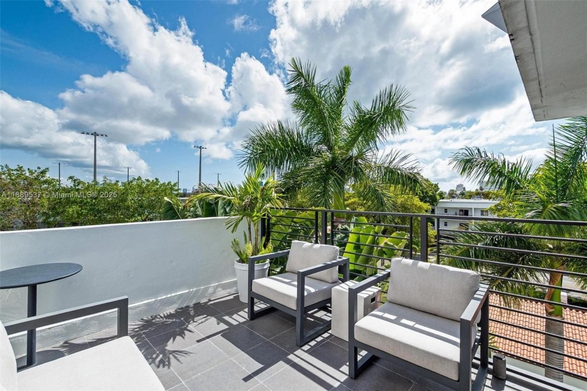 Experience refined elegance in this recently renovated 4-bedroom - Beach Townhome/Townhouse for sale in Miami Beach, Florida on Beachhouse.com