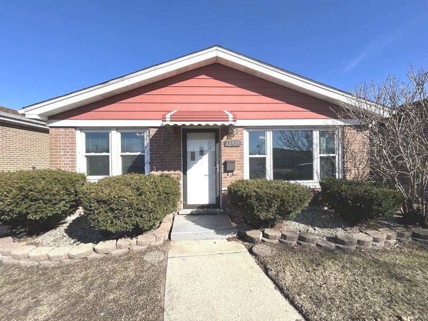 Opportunity meets charm in this inviting South Deering home - Beach Home for sale in Chicago, Illinois on Beachhouse.com