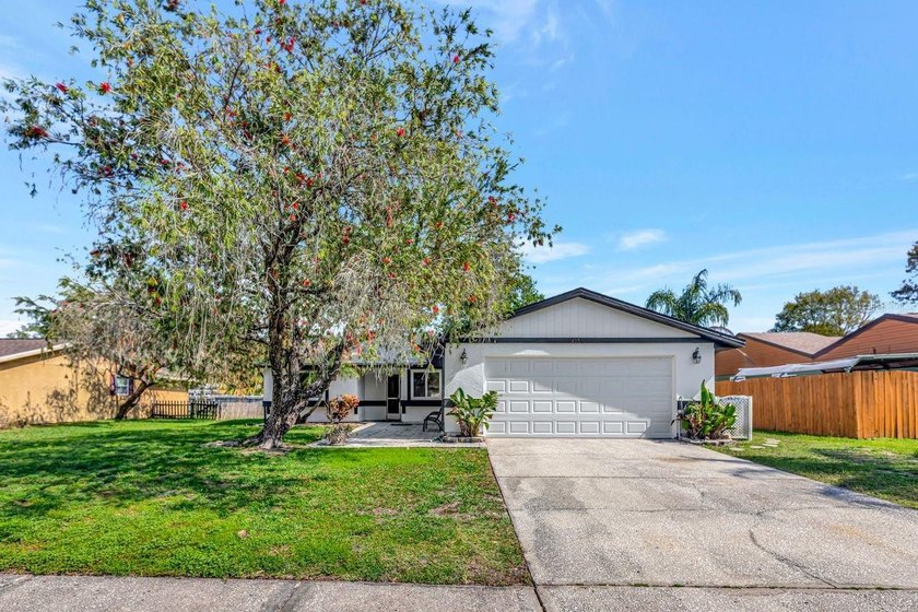 Welcome to Forest Lakes and this beautifully appointed - Beach Home for sale in Oldsmar, Florida on Beachhouse.com