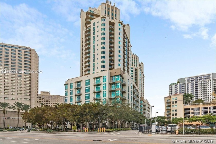 Prime Downtown Dadeland location with strong rental demand. This - Beach Condo for sale in Miami, Florida on Beachhouse.com