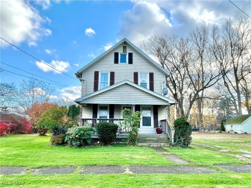 Meet 169 Dean Avenue! This classic home is situated on a double - Beach Home for sale in Conneaut, Ohio on Beachhouse.com