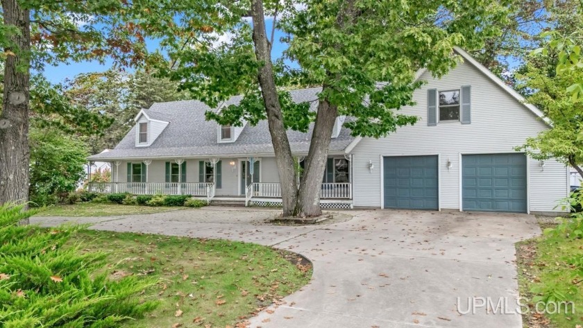 If You Need Space, This Home is for You! This spacious home sits - Beach Home for sale in Gladstone, Michigan on Beachhouse.com