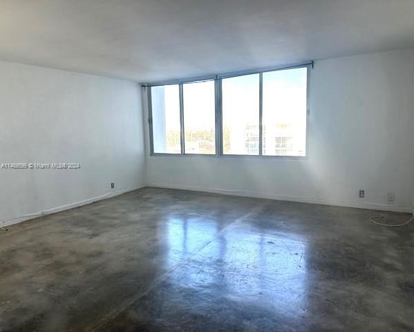 Large Studio in the Heart of South Beach. Loft Style and easily - Beach Condo for sale in Miami Beach, Florida on Beachhouse.com