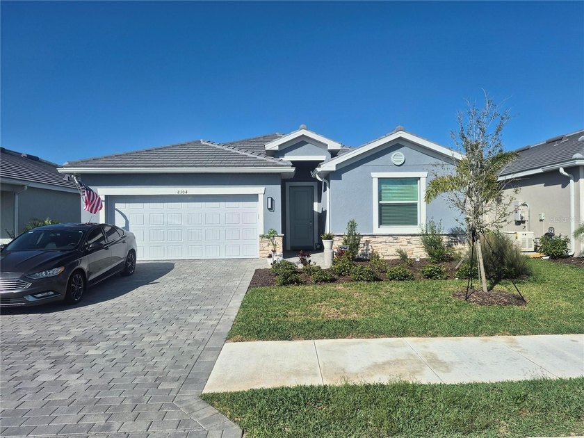 Welcome to this charming home located in a small gated community - Beach Home for sale in Englewood, Florida on Beachhouse.com