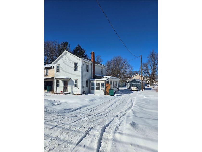 Money-making 3-unit property in Lake City with long-term tenants - Beach Home for sale in Lake City, Pennsylvania on Beachhouse.com