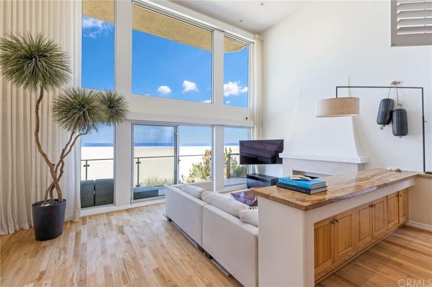 Once in a lifetime opportunity to live on the beach in - Beach Condo for sale in Marina Del Rey, California on Beachhouse.com