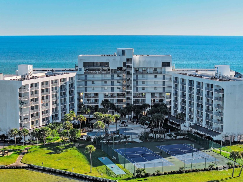 Presenting a top-floor condominium offering exceptional - Beach Condo for sale in Gulf Shores, Alabama on Beachhouse.com