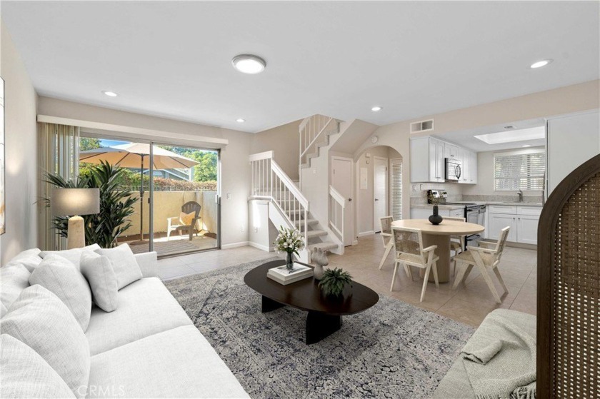 BRAND NEW ON THE MARKET - Newly REMODELED townhouse style condo - Beach Condo for sale in Mission Viejo, California on Beachhouse.com