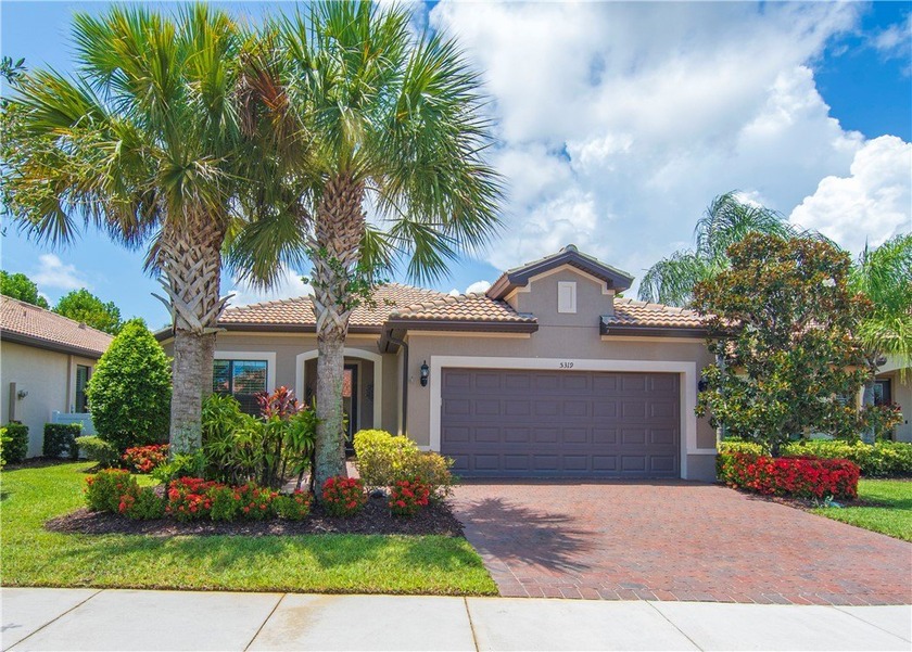 Great Holiday Gift!!! This welcoming home combines warmth - Beach Home for sale in Vero Beach, Florida on Beachhouse.com