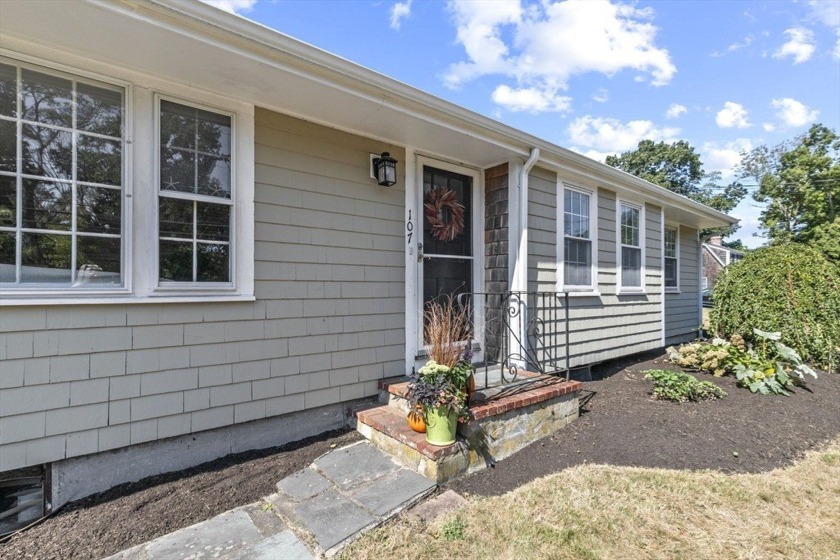 Charm exudes from this extended 3 bedroom, 1.5 bath ranch in - Beach Home for sale in Scituate, Massachusetts on Beachhouse.com