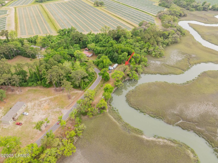 Fisherman's Dream on Deepwater! This beautiful deepwater lot on - Beach Lot for sale in Saint Helena Island, South Carolina on Beachhouse.com