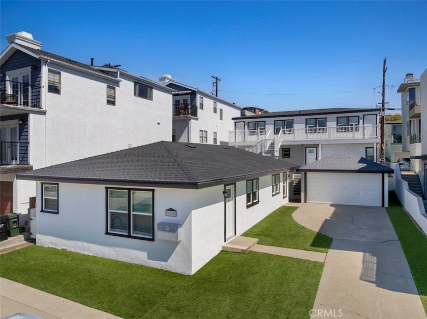 Fully Remodeled  Fully Vacant - Turnkey 5-Unit Beachside - Beach Apartment for sale in Hermosa Beach, California on Beachhouse.com