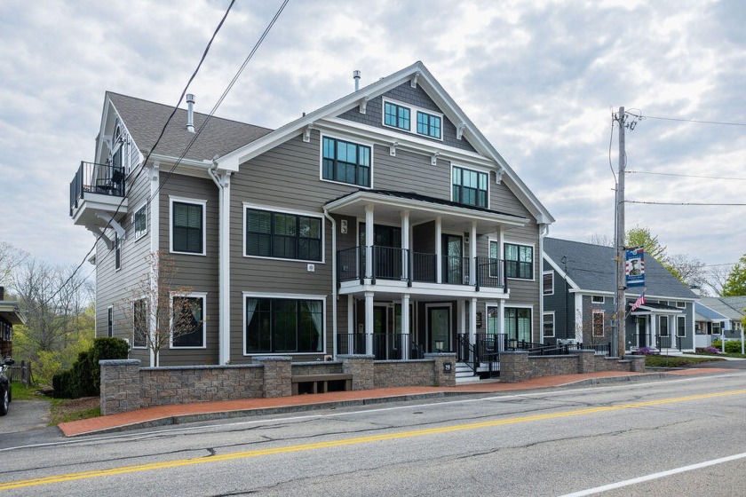 Investment opportunity to own commercial space in lively York - Beach Lot for sale in York, Maine on Beachhouse.com