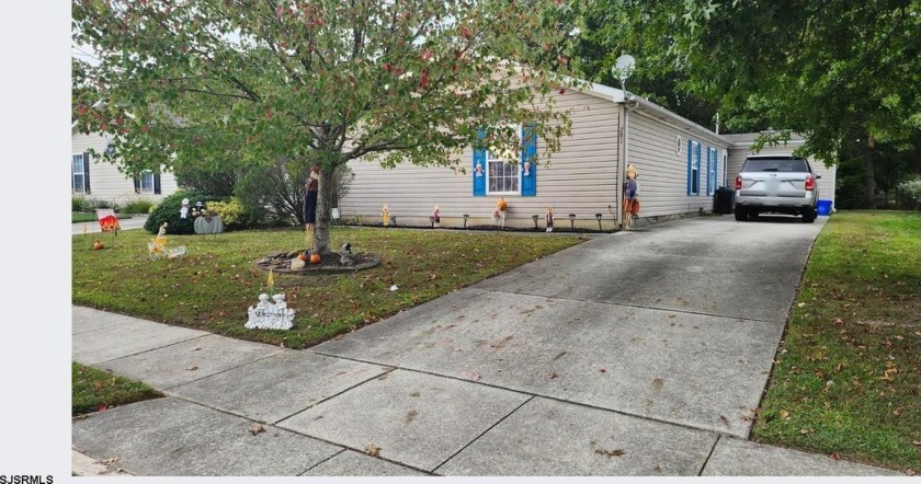 Immerse yourself into the meticulously maintained 55+ Community - Beach Home for sale in Mays Landing, New Jersey on Beachhouse.com